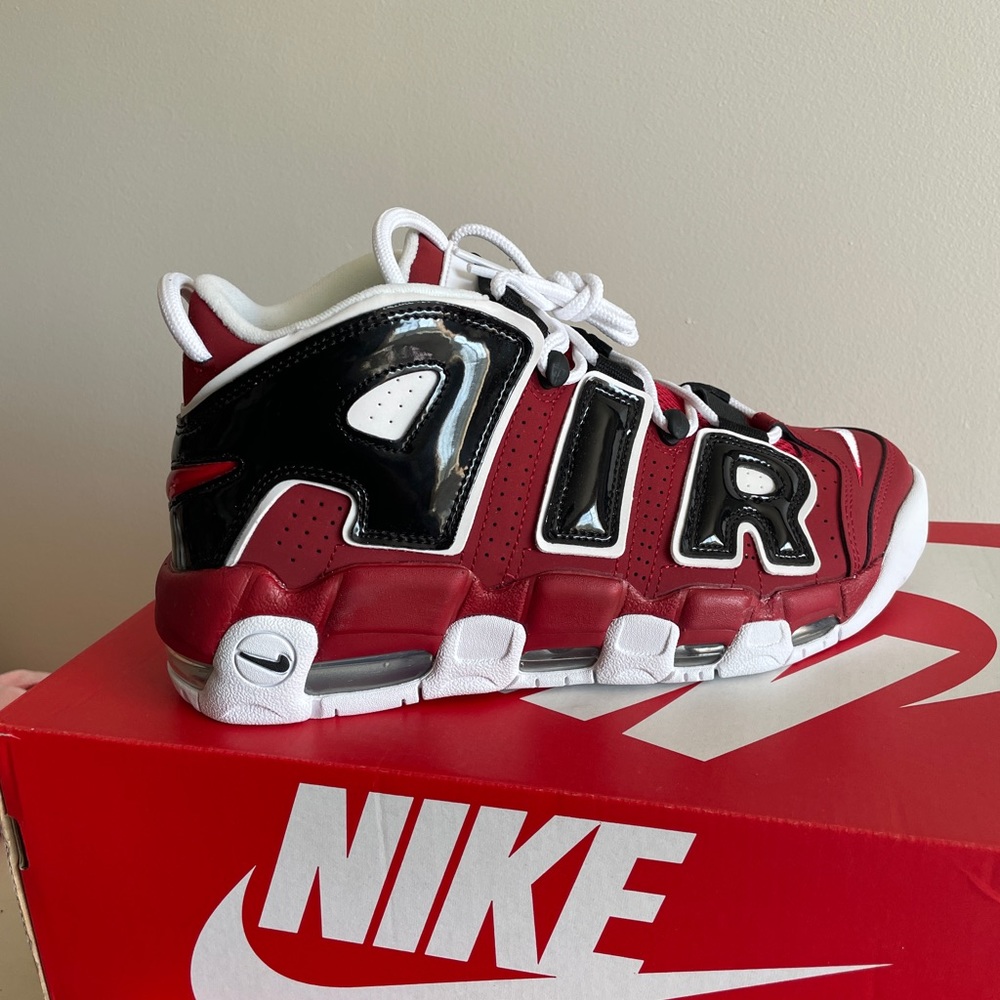 CHICAGO BULLS NIKE UPTEMPO
